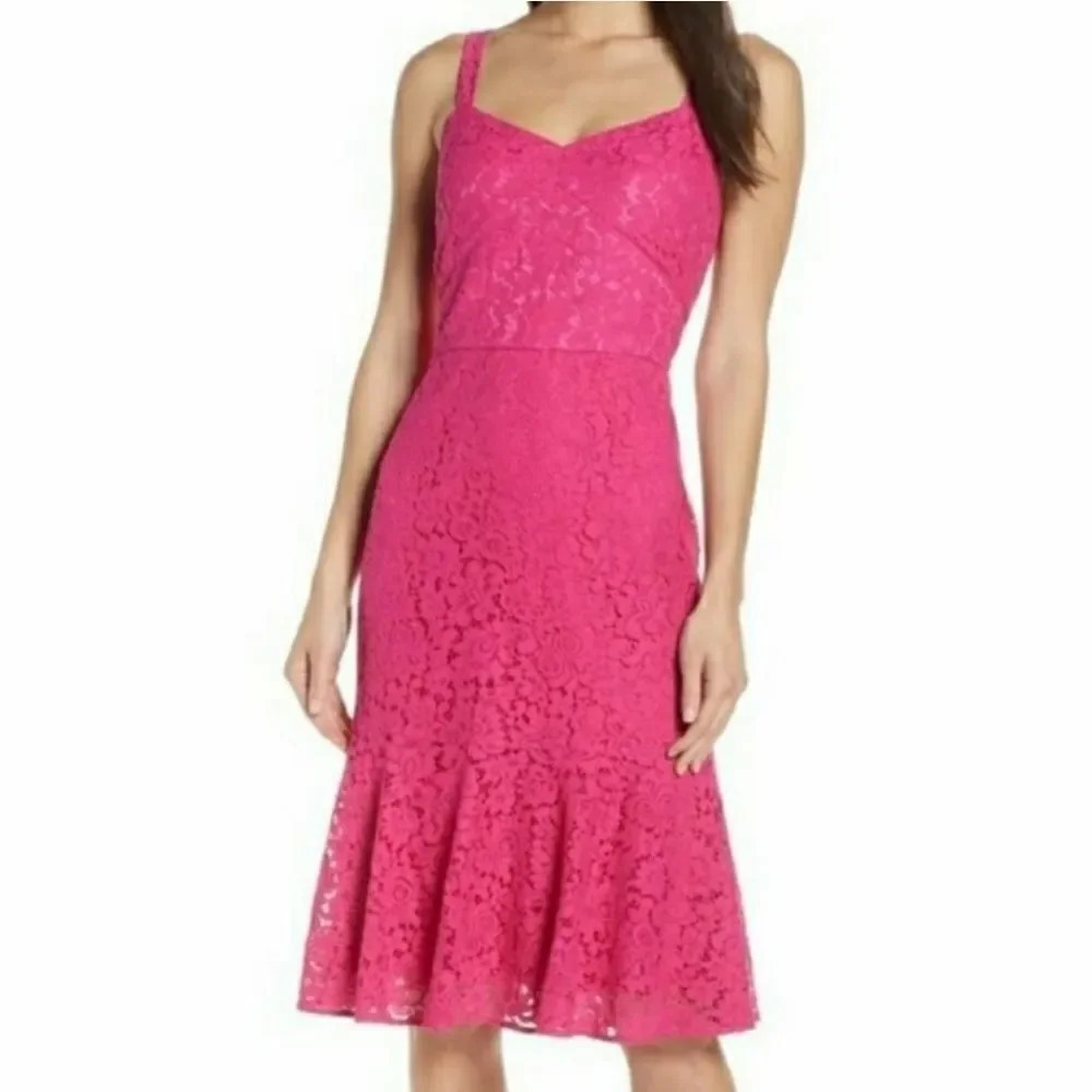 CHELSEA 28 Lace Midi Dress Magenta
